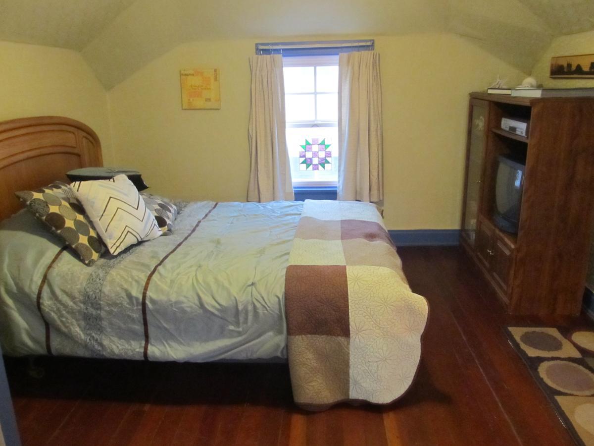 Covered By Faith Rentals -Storybook Home Rochester Kültér fotó